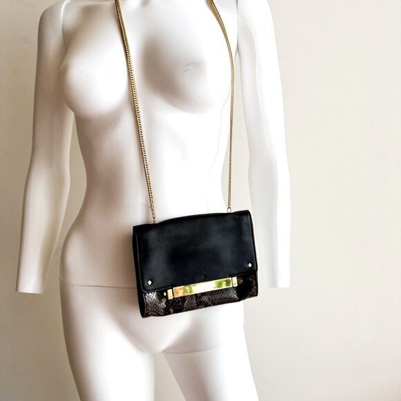 Club Monaco Black Snakeskin Small Envelope Crossbody w Gold chain - Picture 2 of 6
